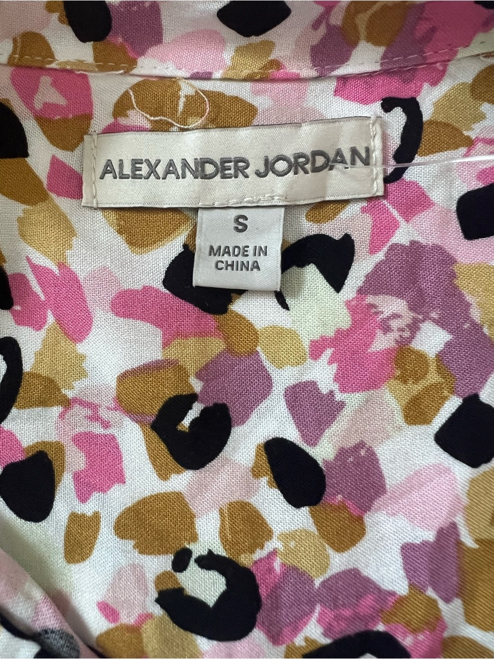 Button-Front Pink Multi-Print Collared Shirt - Picture 8 of 8
